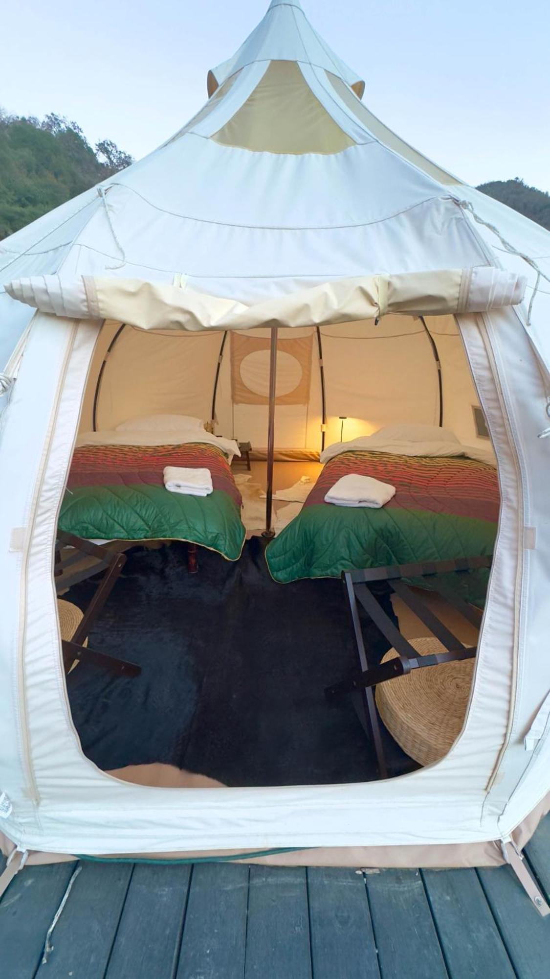 Paradise Ranch - Lucky Tent